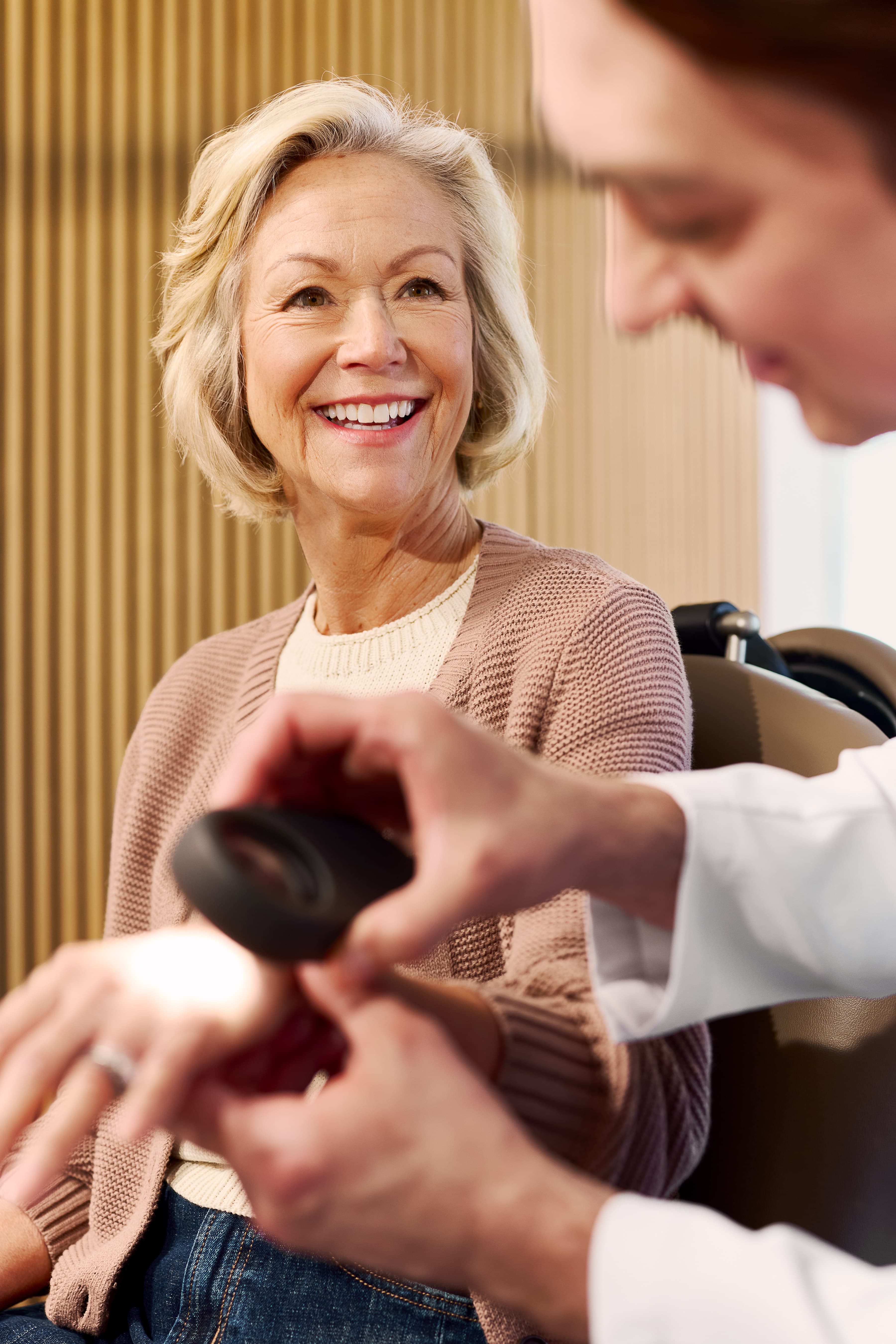 14-join-us-stack3-operational-support-skin-check-2026 03 Qualderm BR Exam Room 0651